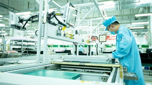 人民日報一線調研 武漢人工智能計算中心——以算力基礎設施賦能千行百業